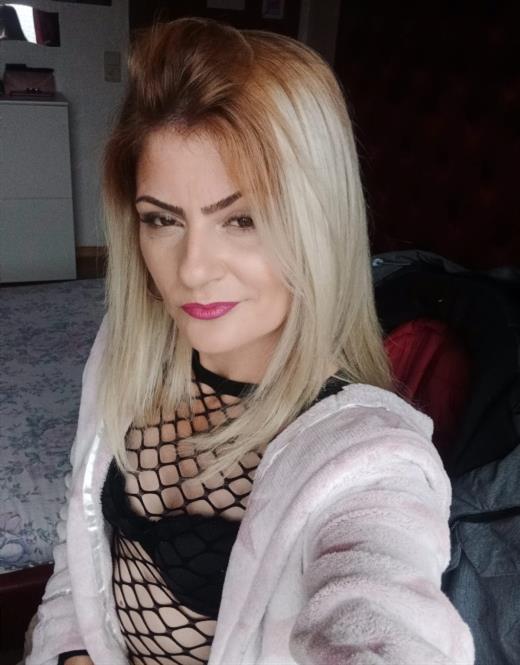 Ateşli vücut escort Goritsa