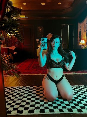 Akıllara durgunluk veren escort Yoon Soon Demetevler Eskort Bayan